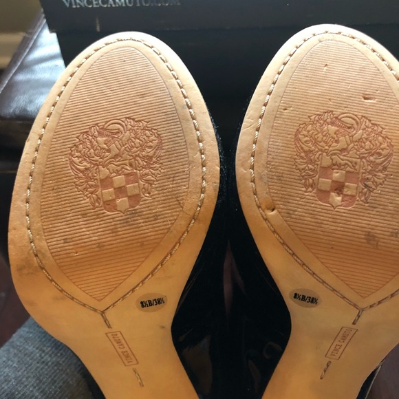 Black Patent Vince Camuto Heels - Picture 2 of 4